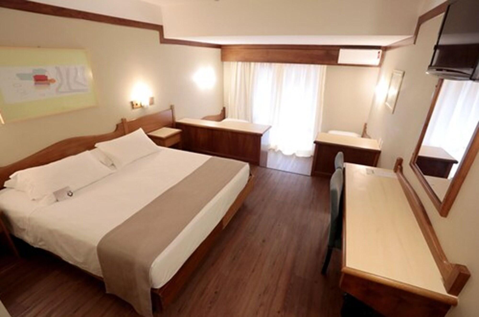 Tri Hotel Canela Extérieur photo