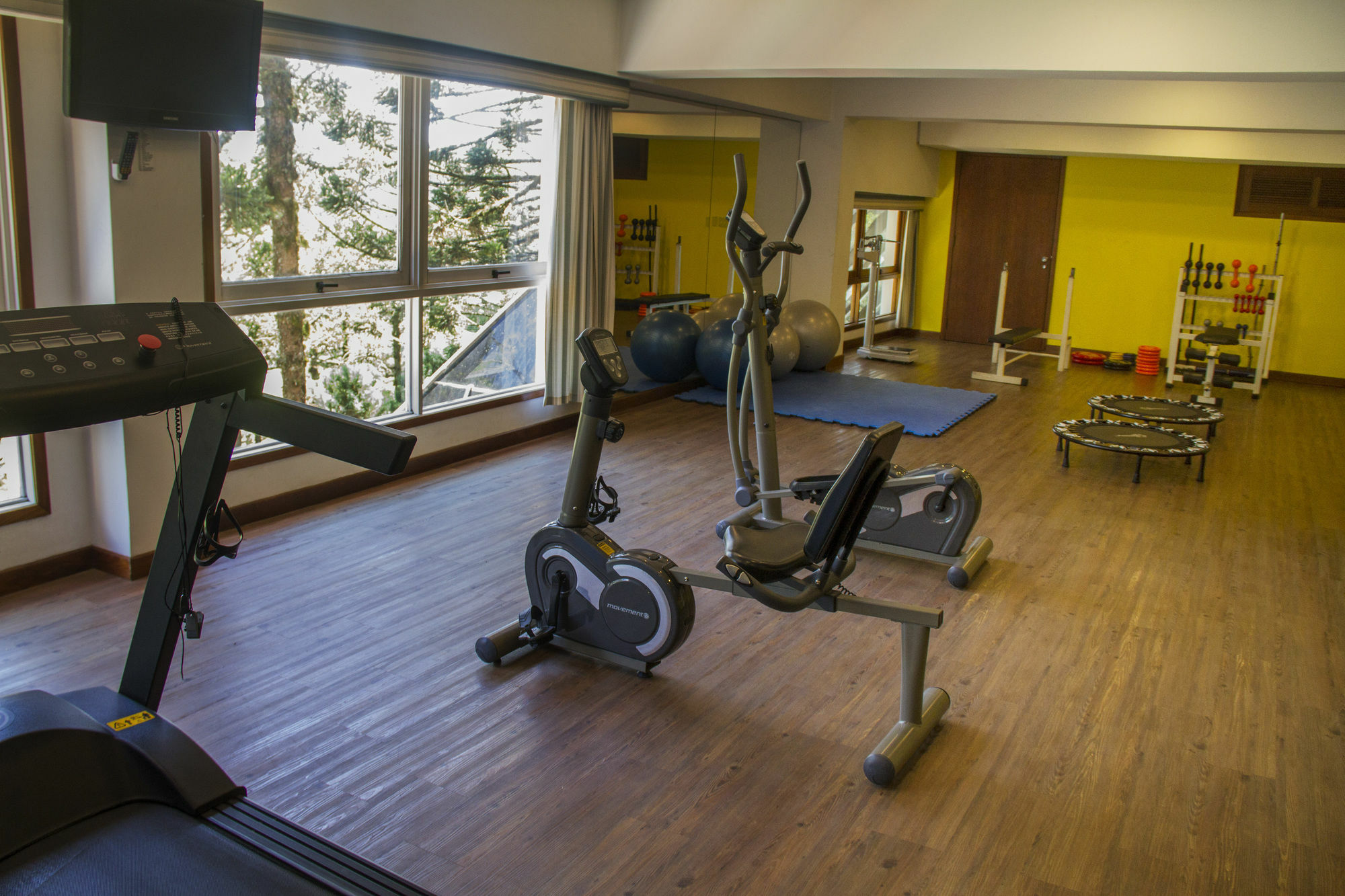 Tri Hotel Canela Extérieur photo
